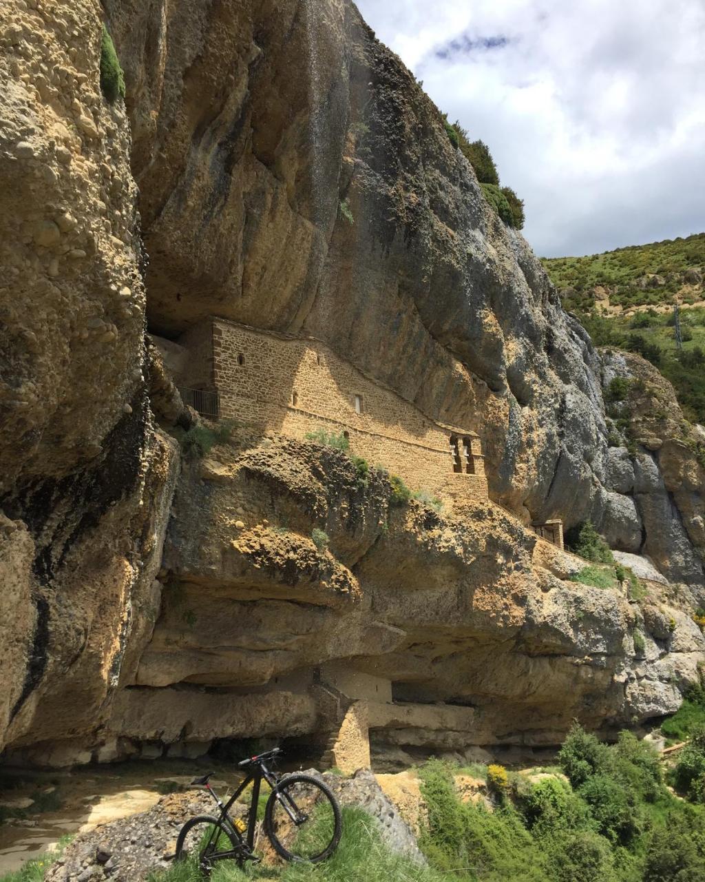 منزل الضيف Yebra de Basa  في Casa Perez المظهر الخارجي الصورة