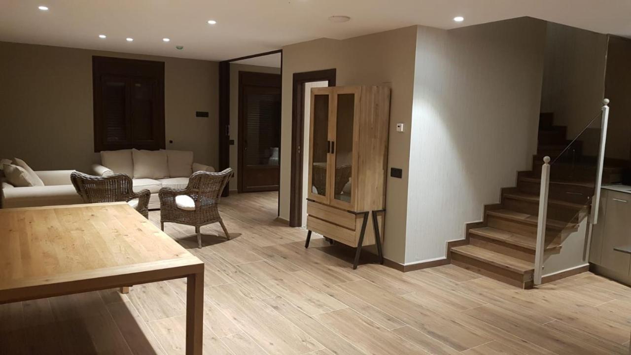 منزل الضيف Yebra de Basa  في Casa Perez المظهر الخارجي الصورة